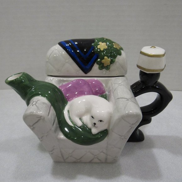 Houston Harvest HH Other - Ceramic Armchair Teapot Lamp White Cat Kitten